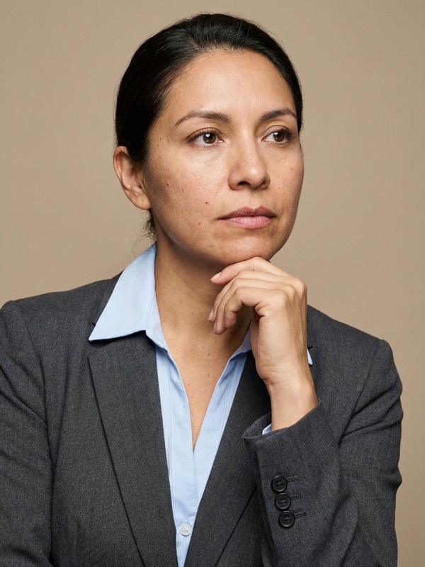 Magazine Cover Pro example headshot